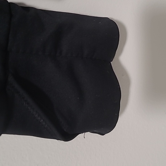 Under Armour Women's Under Armor ColdGear 1/2 Zip Size Small - Picture 3 of 6